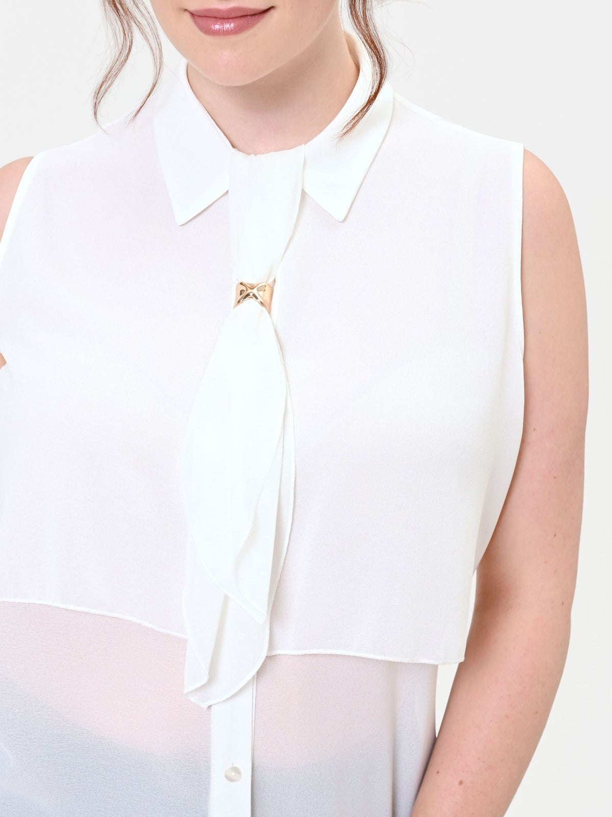 Camicia Curvy smanicata bianca in georgette a strati