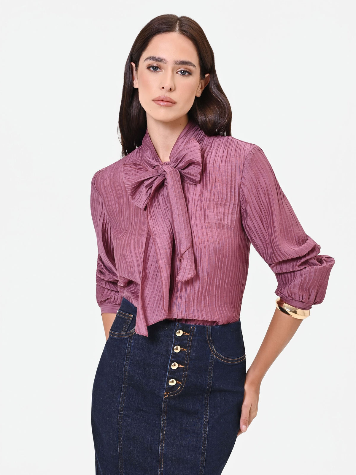 Camicia rosa antico plissé con fiocco