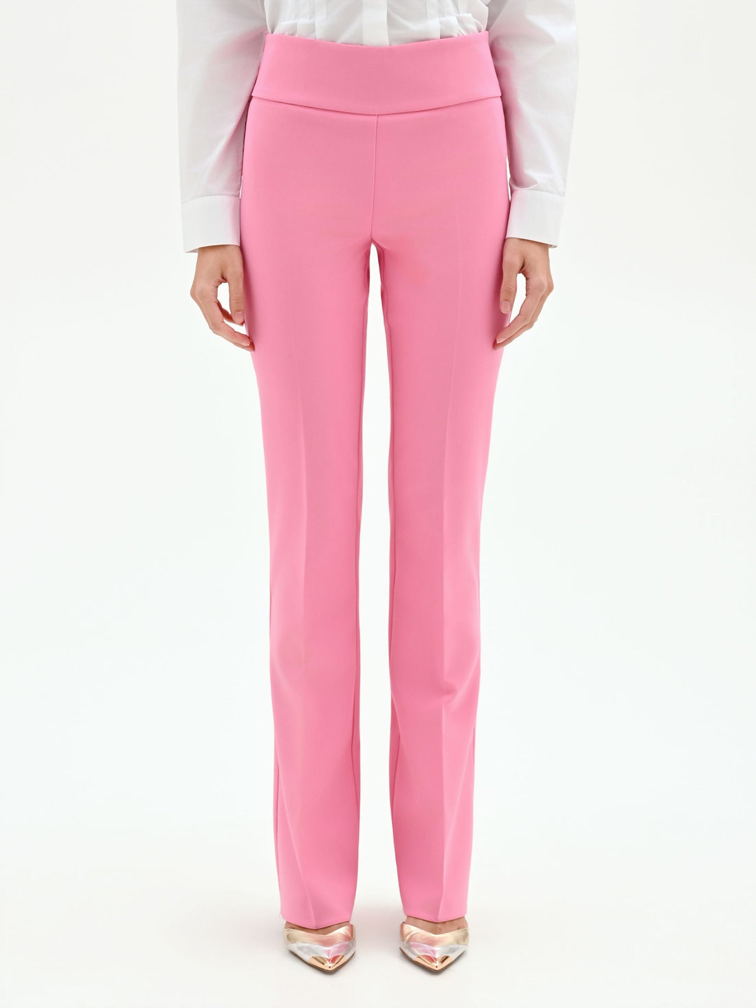 Pantalone rosa mid flared a vita alta con piega stirata