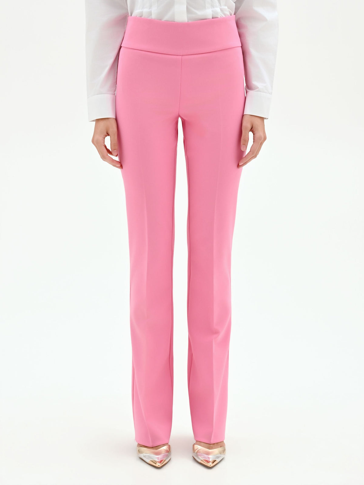 Pantalone rosa mid flared a vita alta con piega stirata