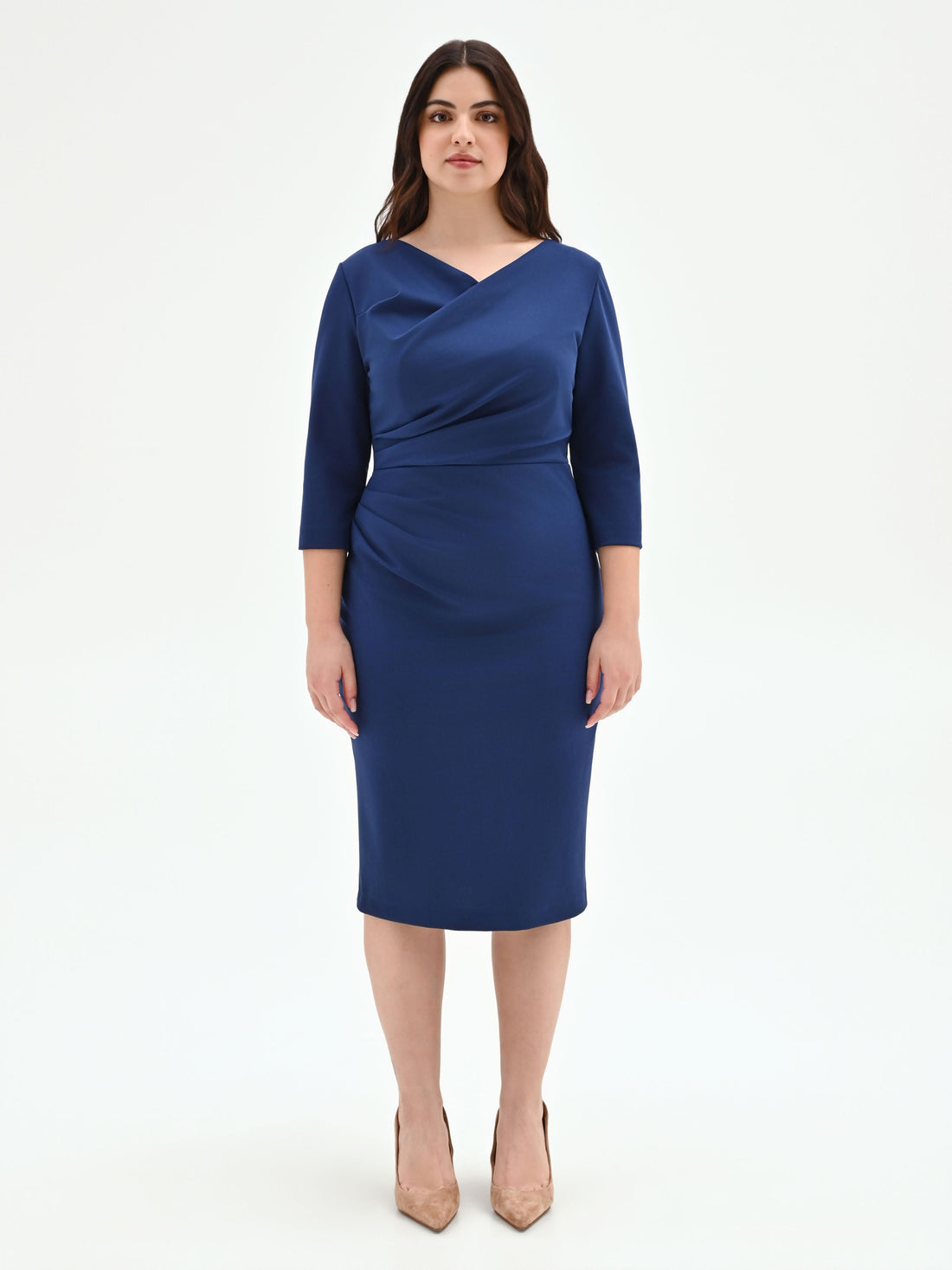 Abito curvy blu brillante con drappeggio laterale