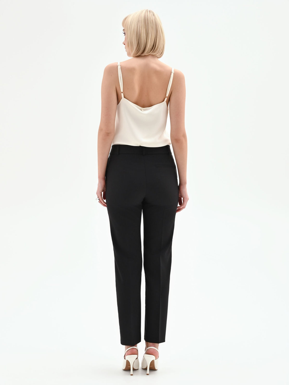 Pantalone slim nero scuro a vita alta
