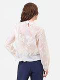 Blusa in pizzo panna con fiocco al collo