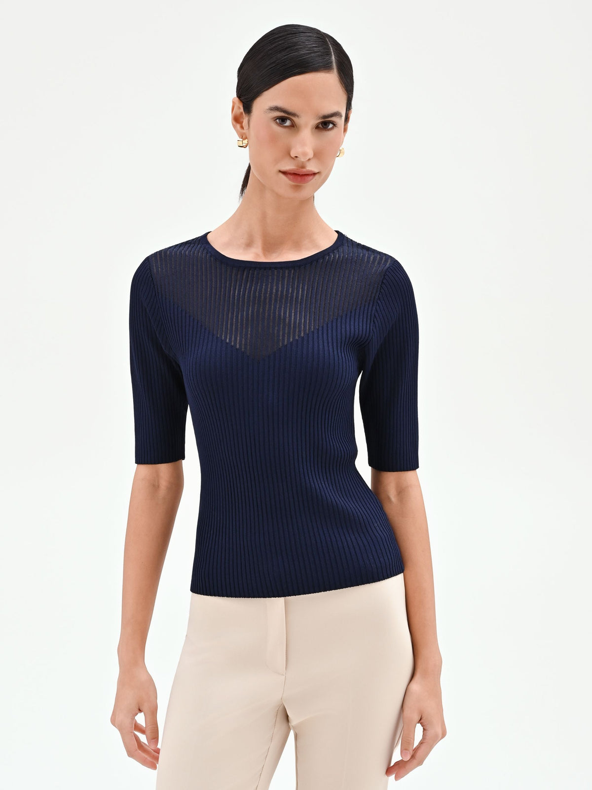 Maglia blu navy a costine con gioco di trasparenze