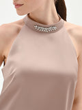 Top tortora beige in raso con applicazione gioiello