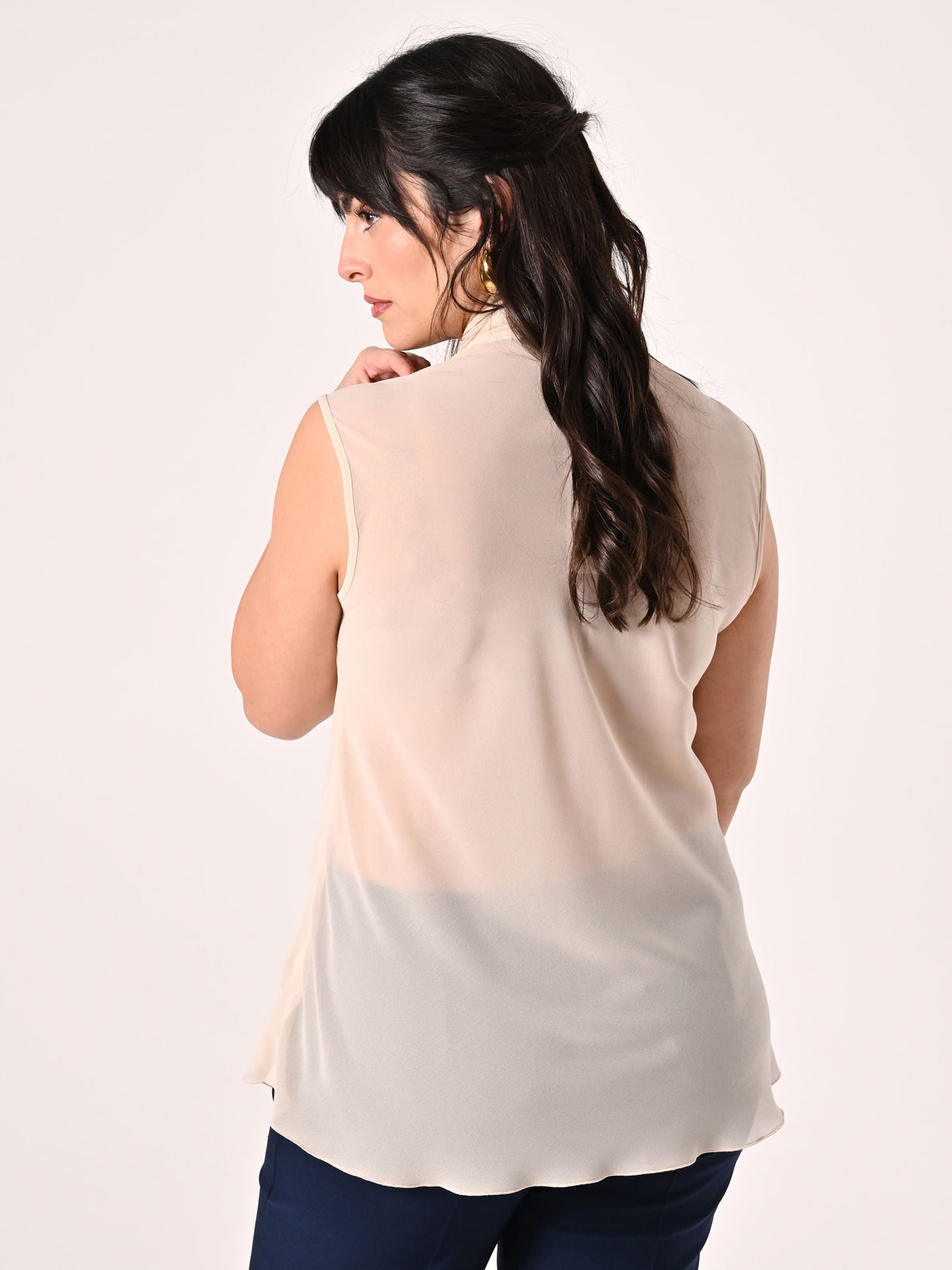 Blusa Curvy Beige con Gioiello