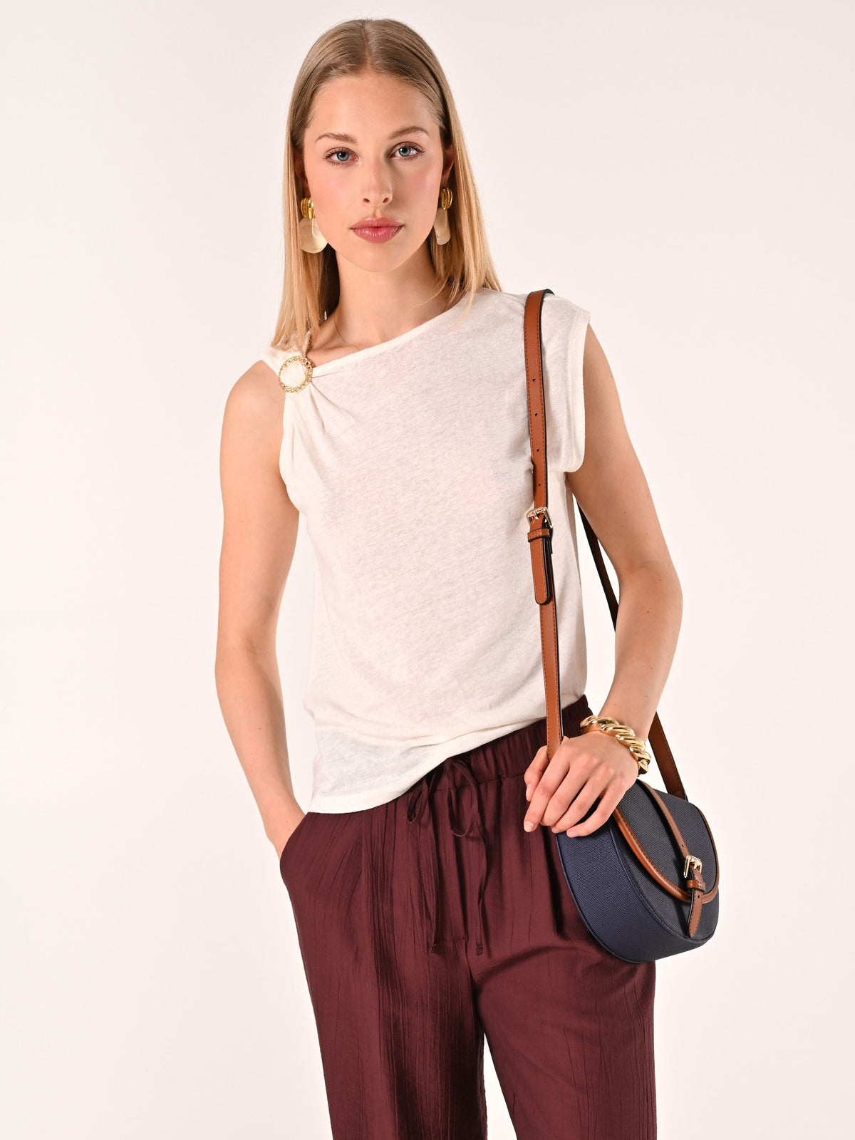 T Shirt in Lino con Anello