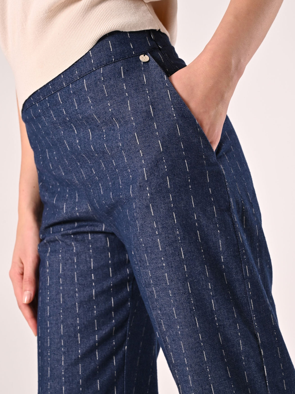 Pantaloni in Denim effetto Gessato