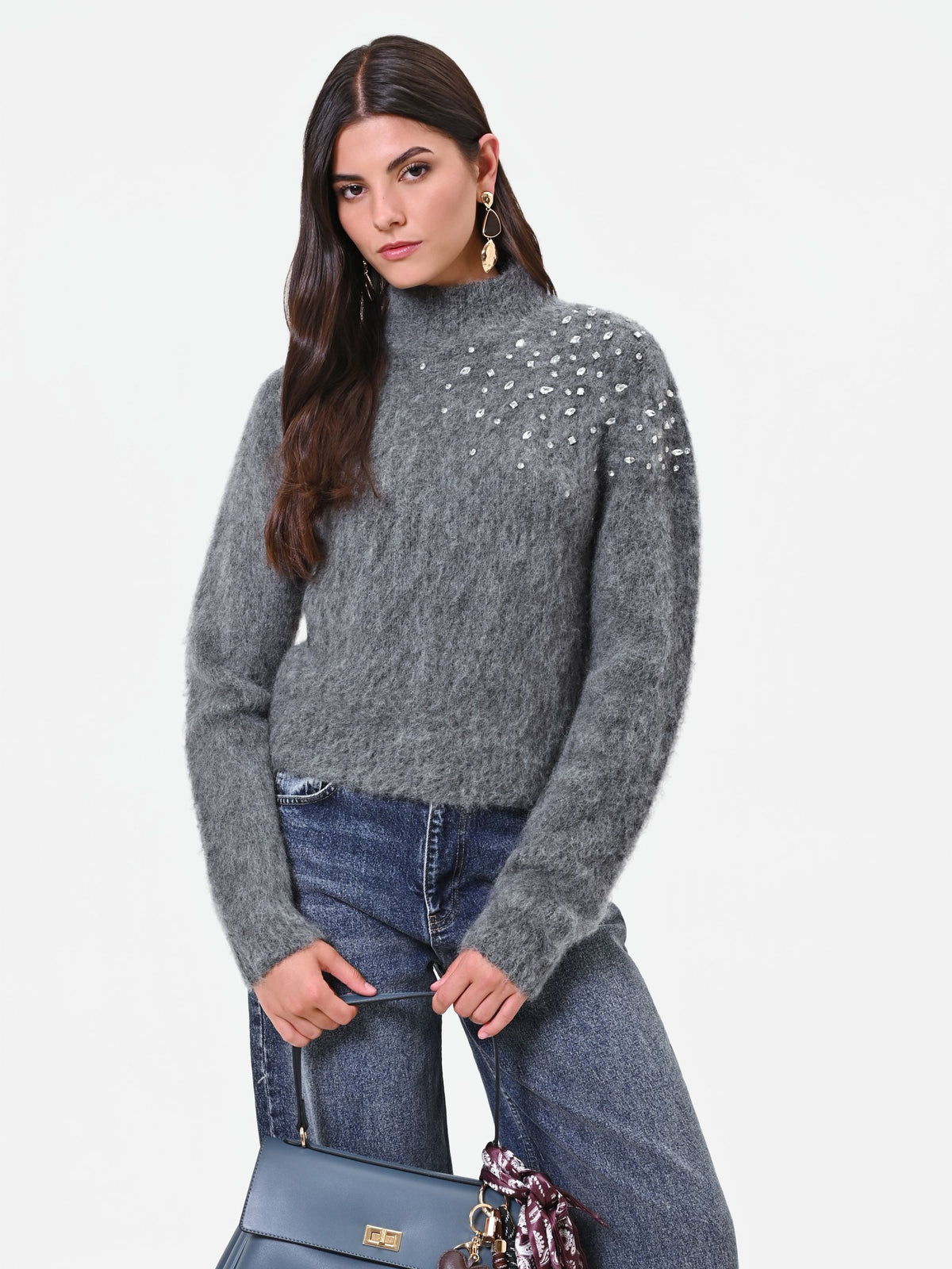 Maglia grigia in mohair con applicazione gioiello Giorgia Palmas X Rinascimento