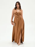 Abito curvy lungo marrone bronzo con scollo drappeggiato
