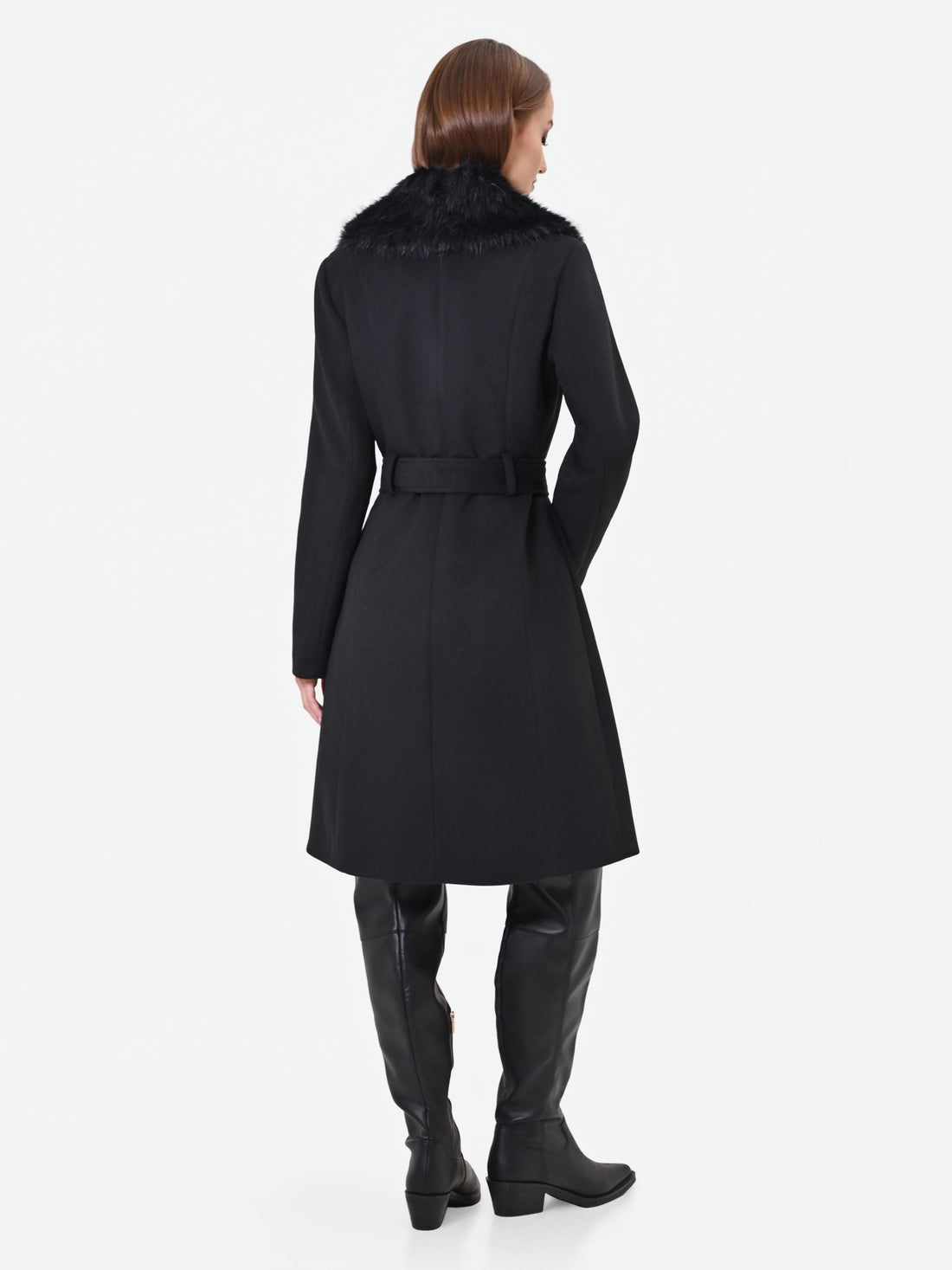 Cappotto nero in velaur con collo effetto pelliccia