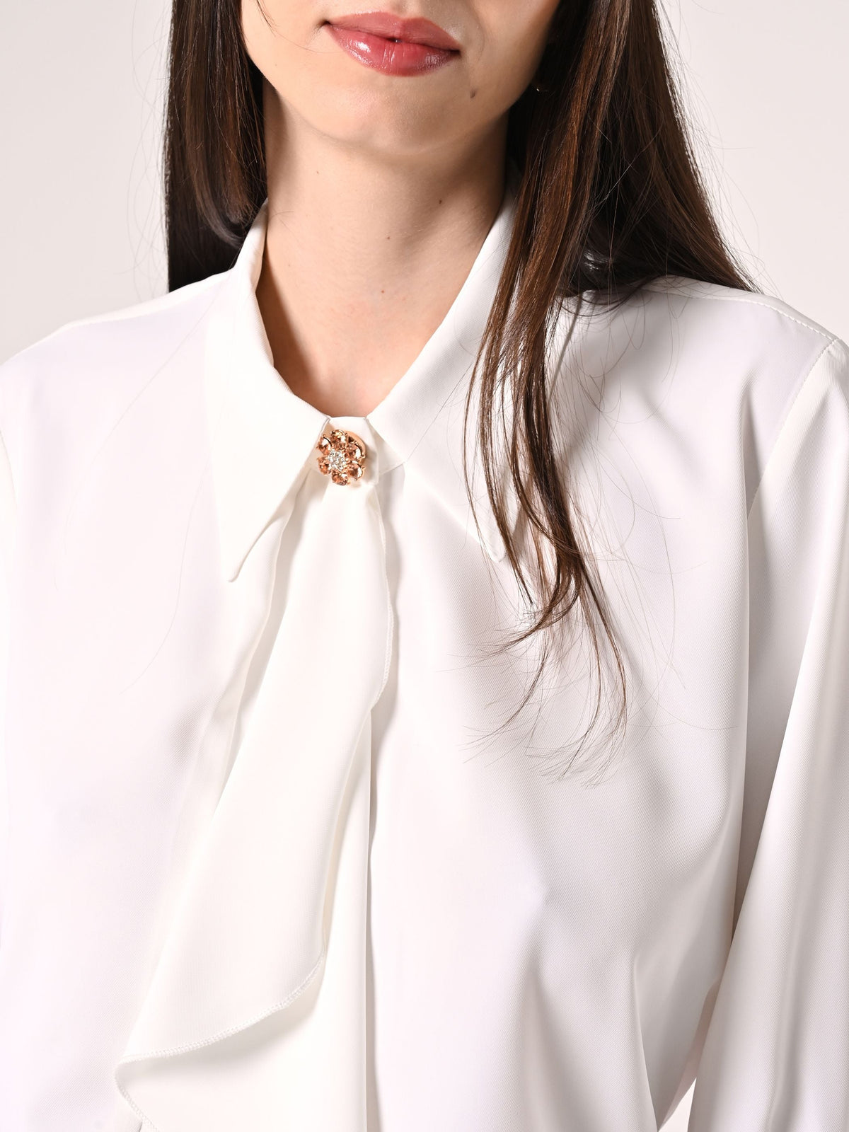 Blusa Bianca con Colletto