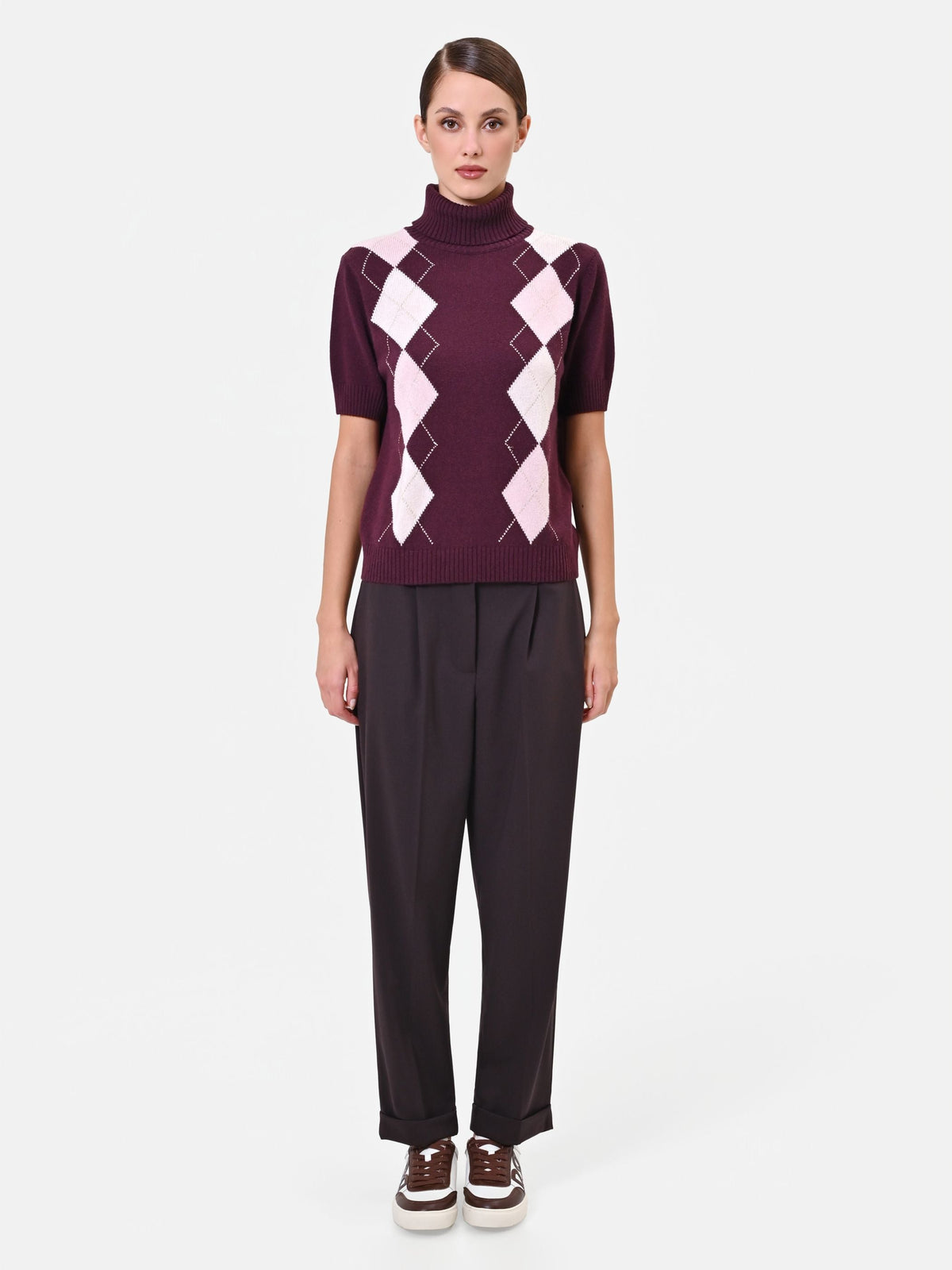 Maglia dolcevita in viscosa bordeaux con motivo a rombi