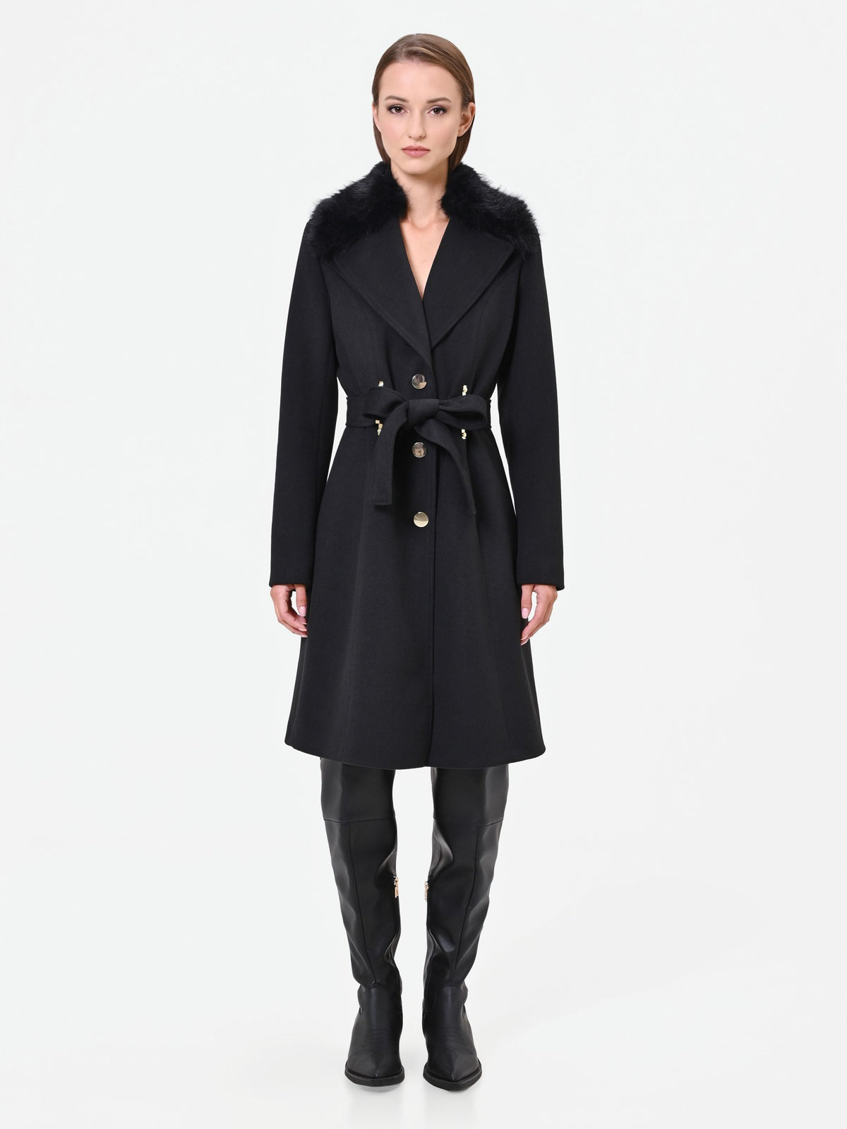 Cappotto nero in velaur con collo effetto pelliccia
