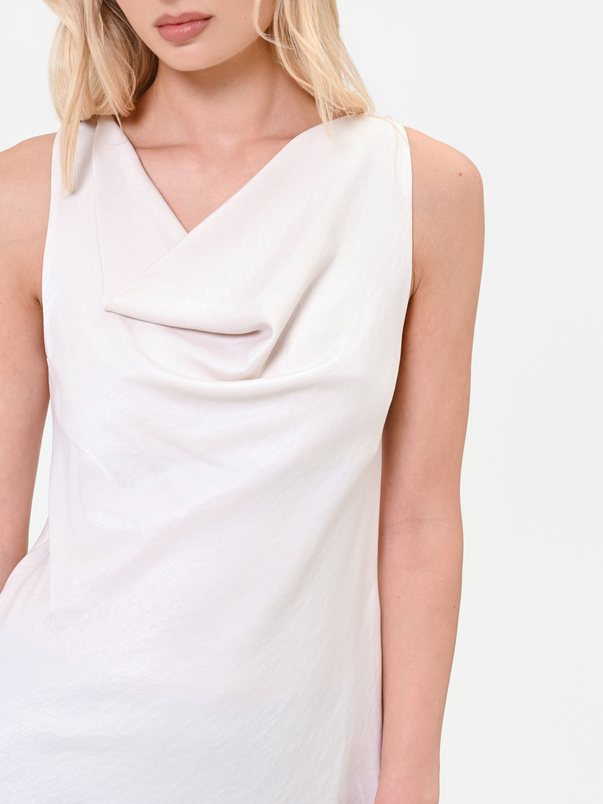 Canotta panna con scollo drappeggiato