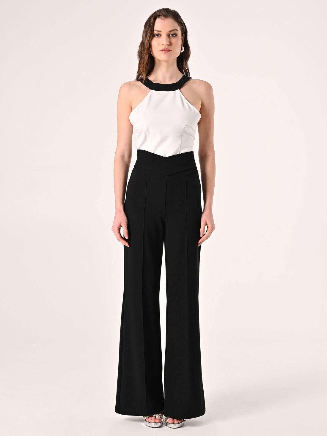 Pantaloni Neri con Incrocio
