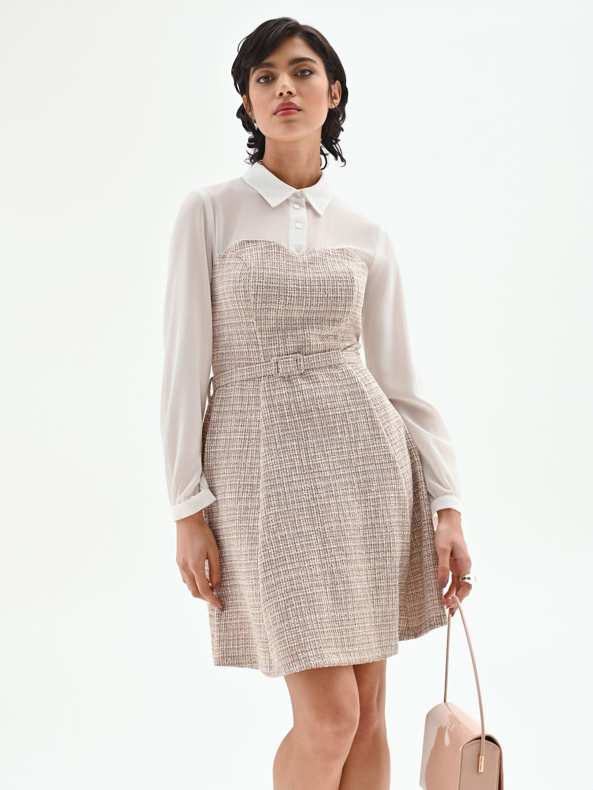 Abito corto combinato in tweed beige chiaro