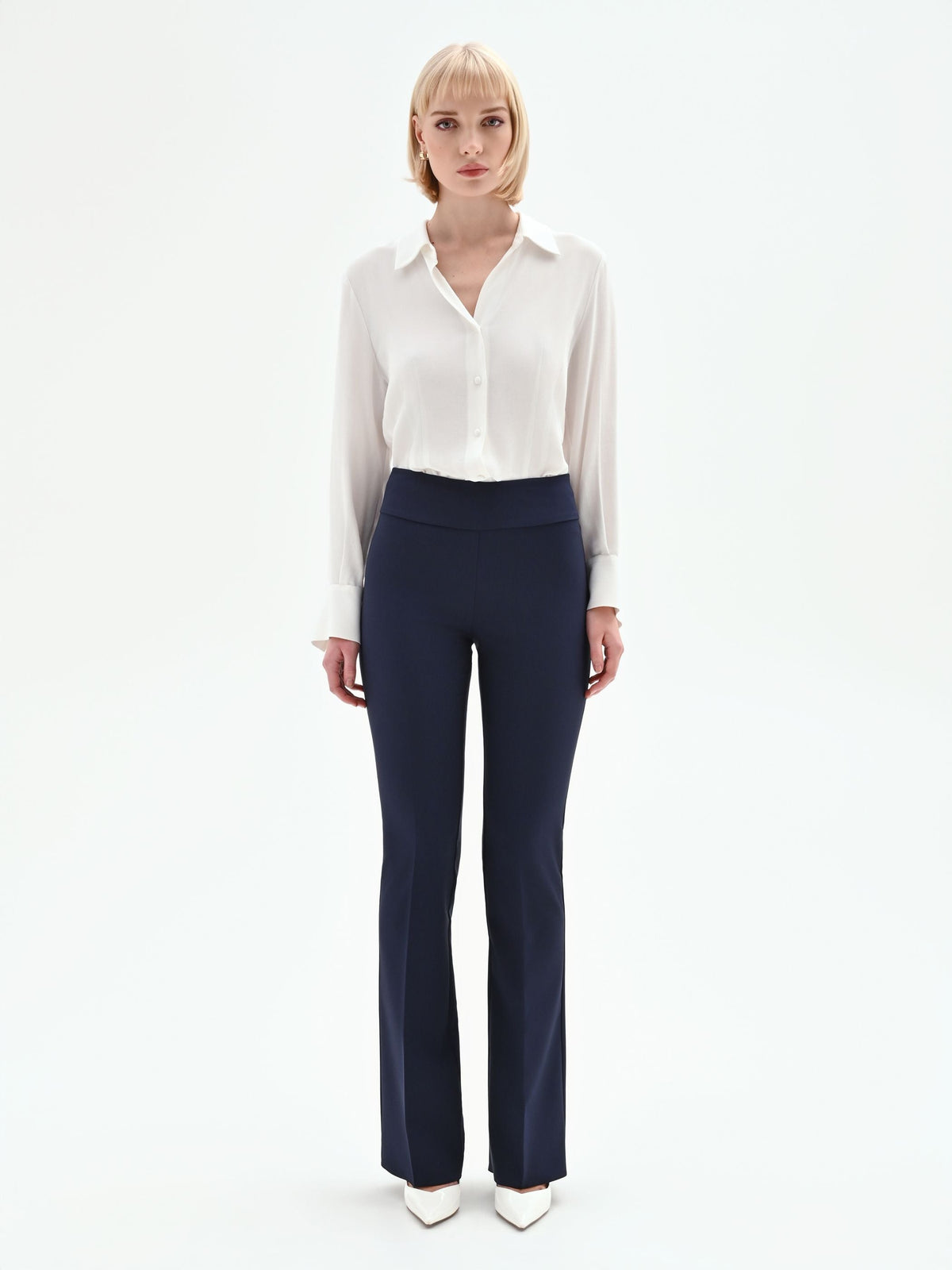 Pantalone a zampa blu in tessuto tecnico