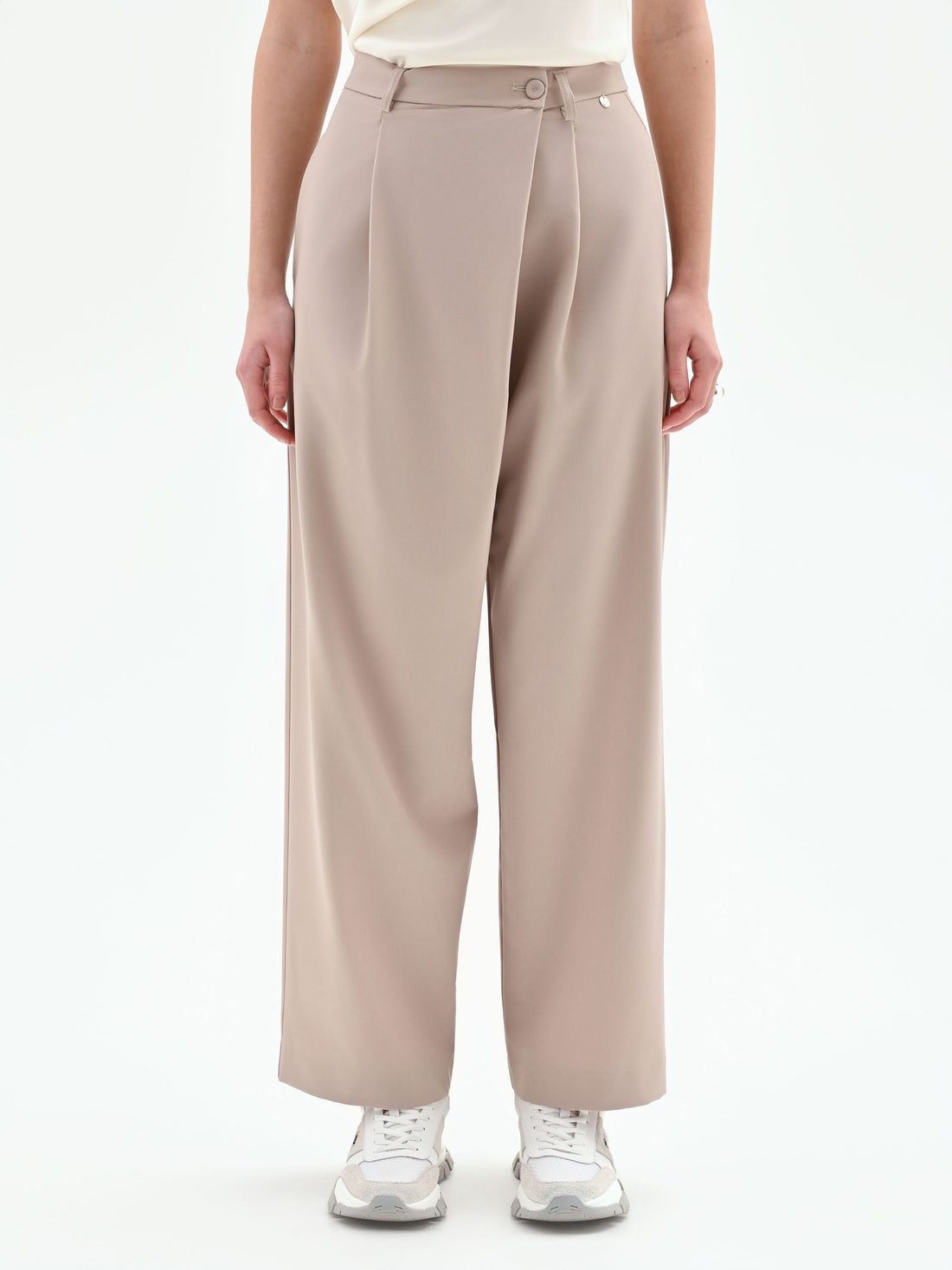 Pantalone carrot fit tortora beige a portafoglio