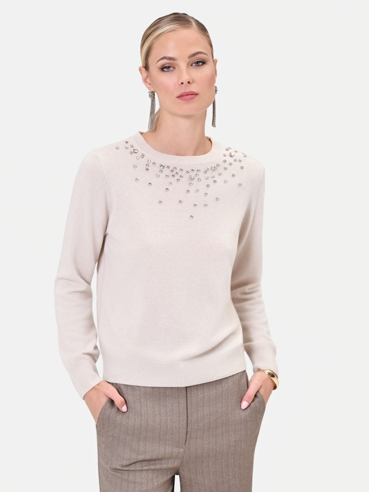 Maglia in viscosa tortora beige con applicazioni gioiello