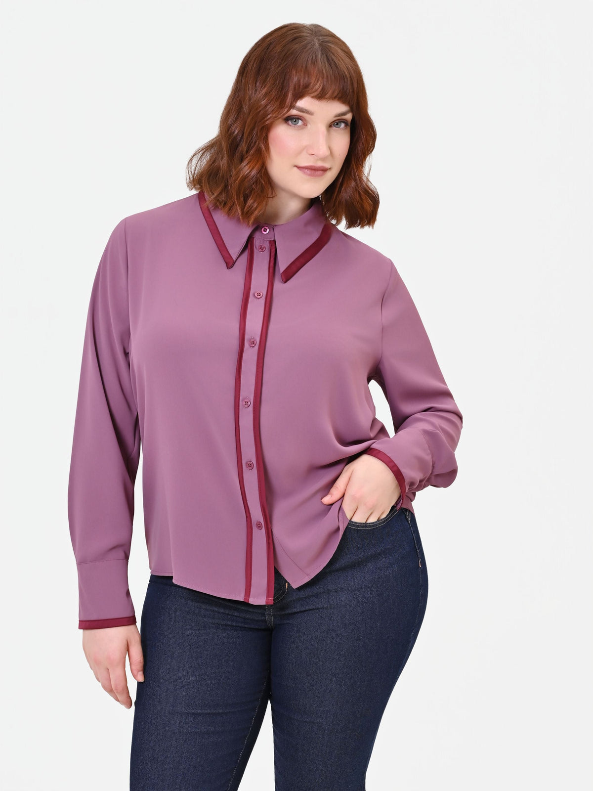 Camicia  Curvy in raso rosa antico con profili a contrasto