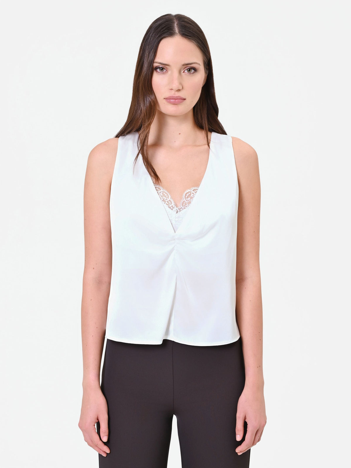 Top panna in raso con pizzo