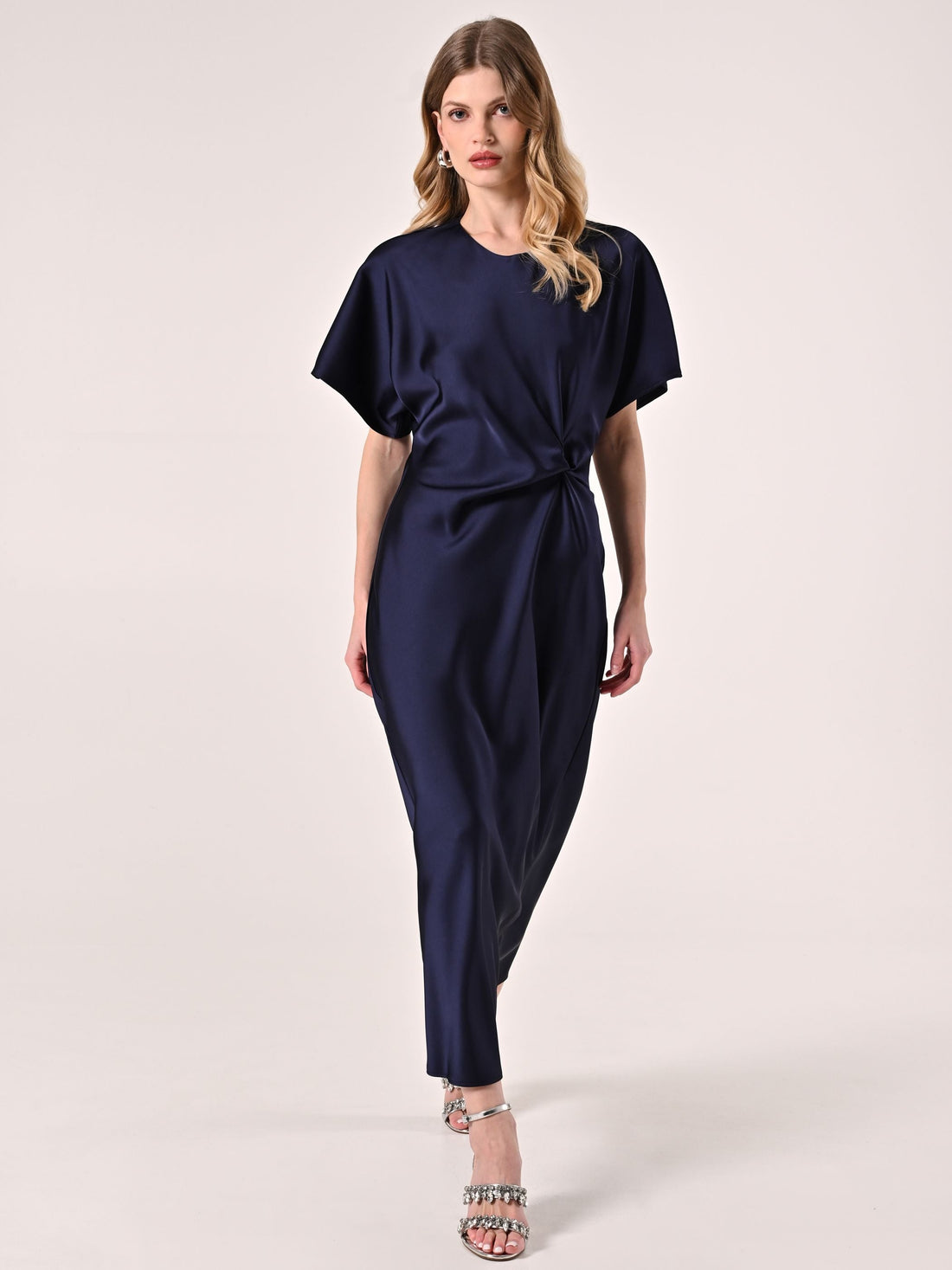 Abito Midi in Raso Blu con Nodo