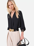 Blusa nera in raso con incrocio a portafoglio