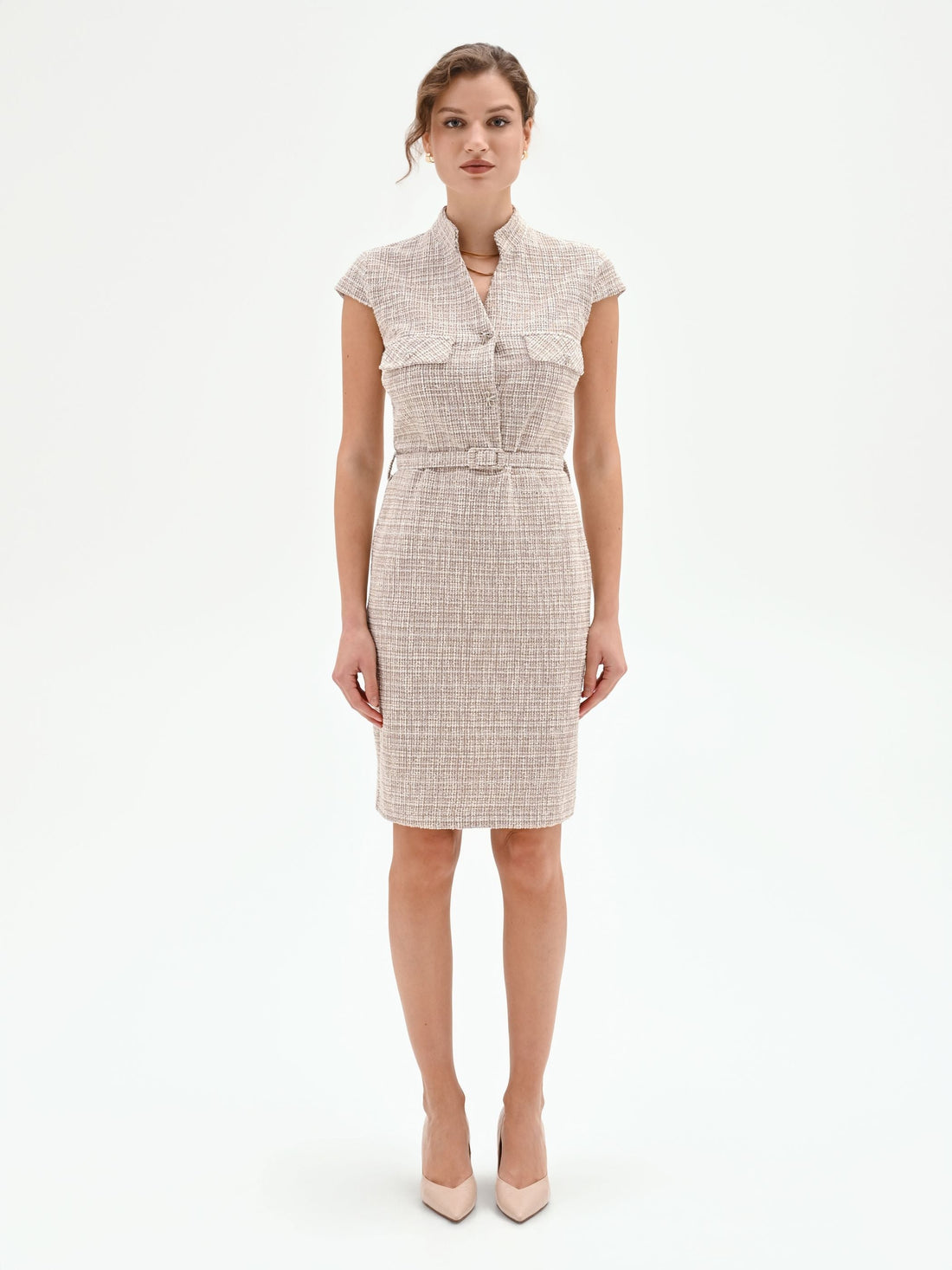 Abito a tubino beige chiaro in tweed con cintura