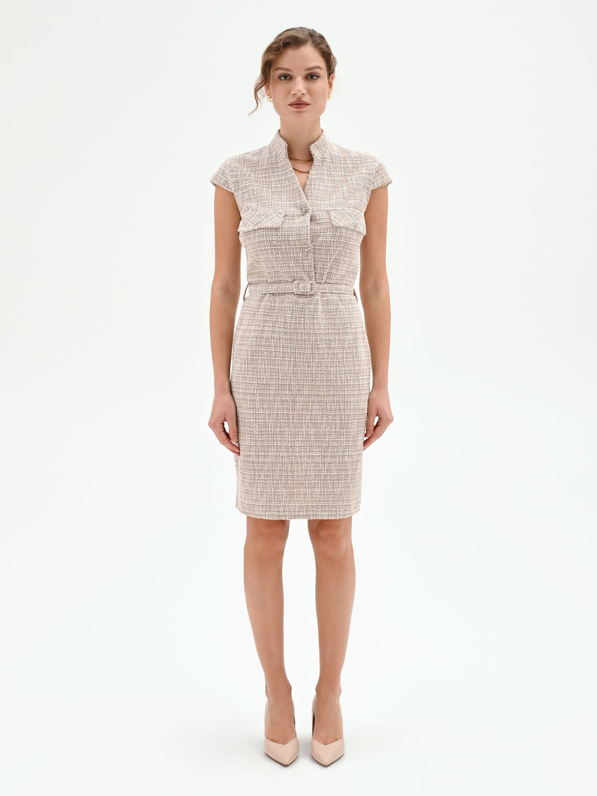 Abito a tubino beige chiaro in tweed con cintura