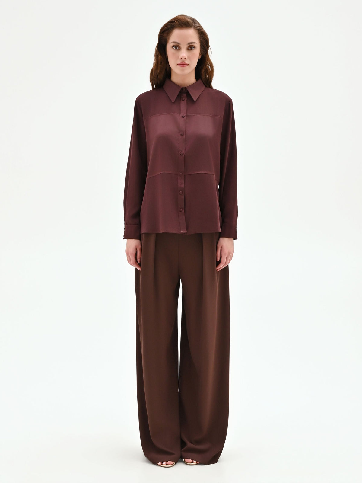 Camicia cioccolato con inserti geometrici
