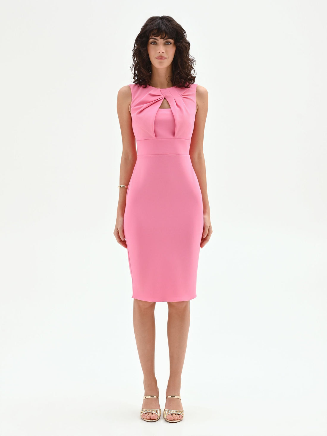 Abito tubino rosa con nodo e cut-out