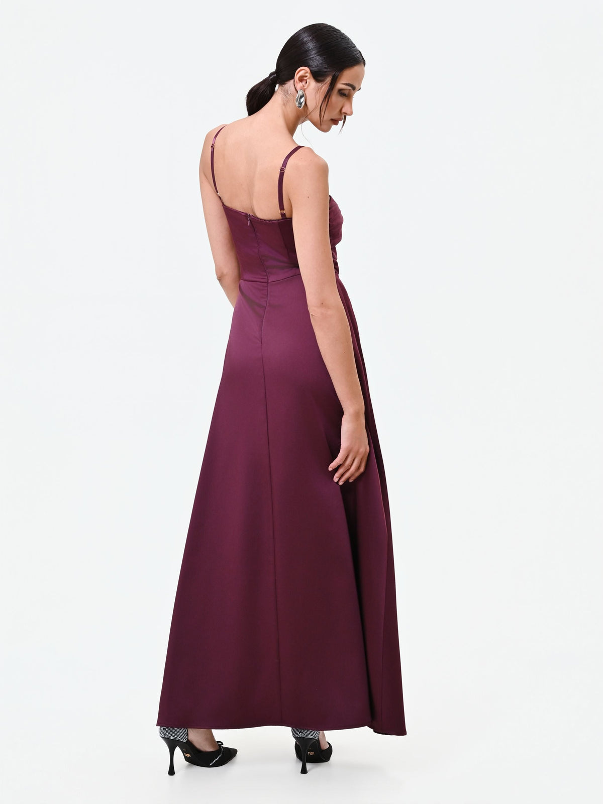 Abito lungo bordeaux con maxi fiocco