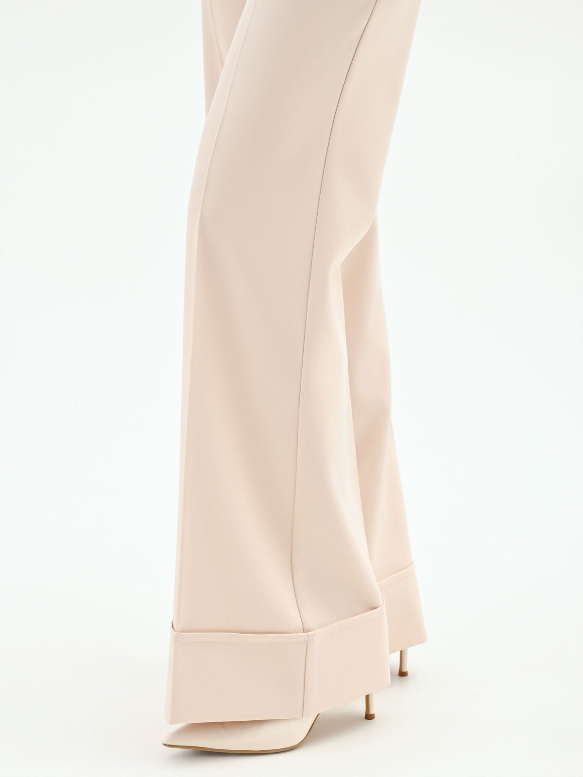 Pantalone a palazzo beige chiaro con risvolto