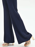 Pantalone a palazzo blu con piega stirata
