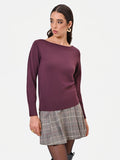Maglia in viscosa bordeaux con scollo a barchetta