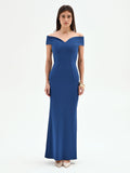Abito lungo blu brillante con scollo a cuore