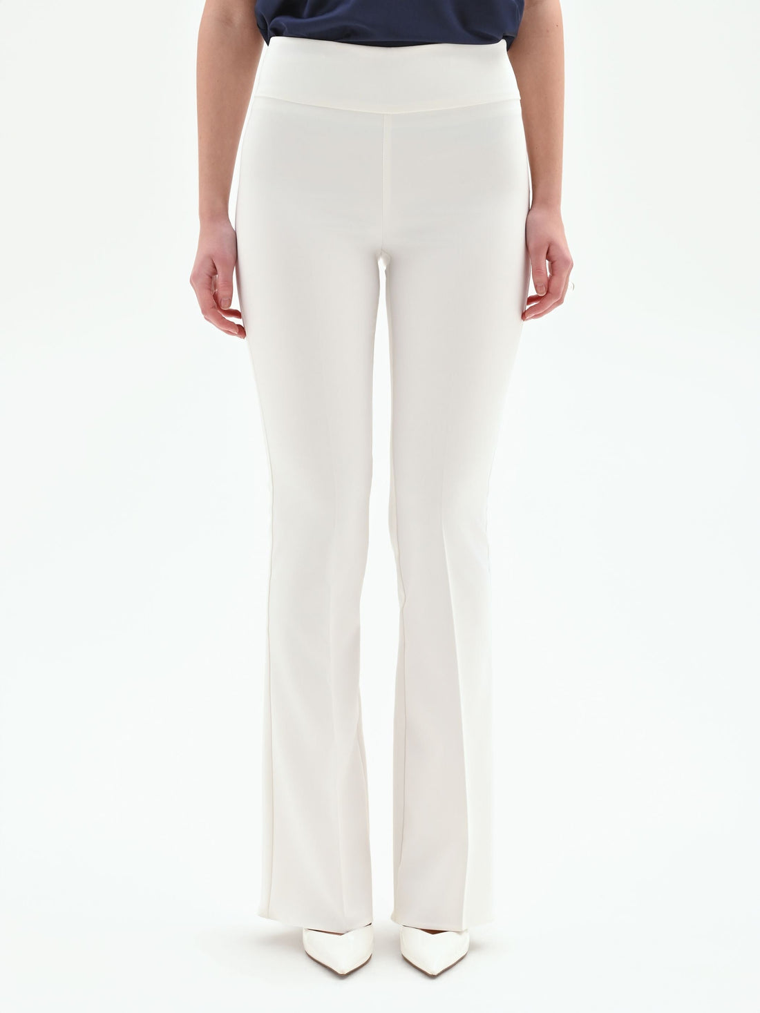 Pantalone a zampa bianco in tessuto tecnico