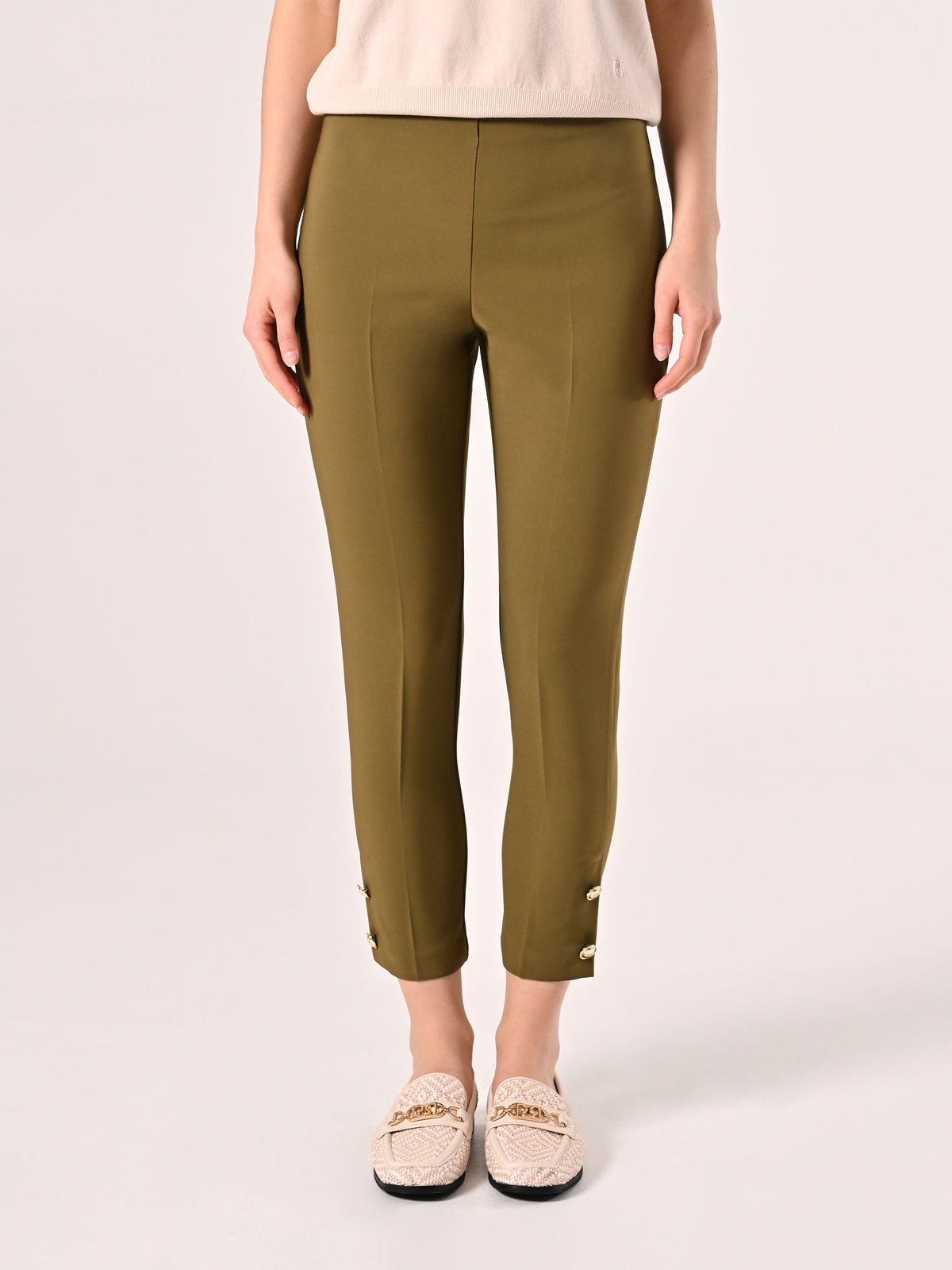 Pantaloni in Tessuto Tecnico Verde Militare con Bottoni