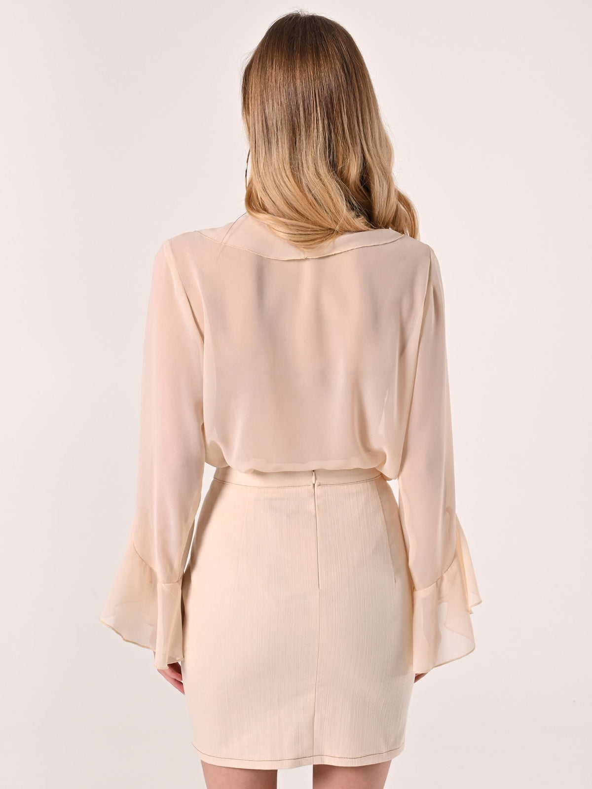 Blusa Boho con Voulant Beige