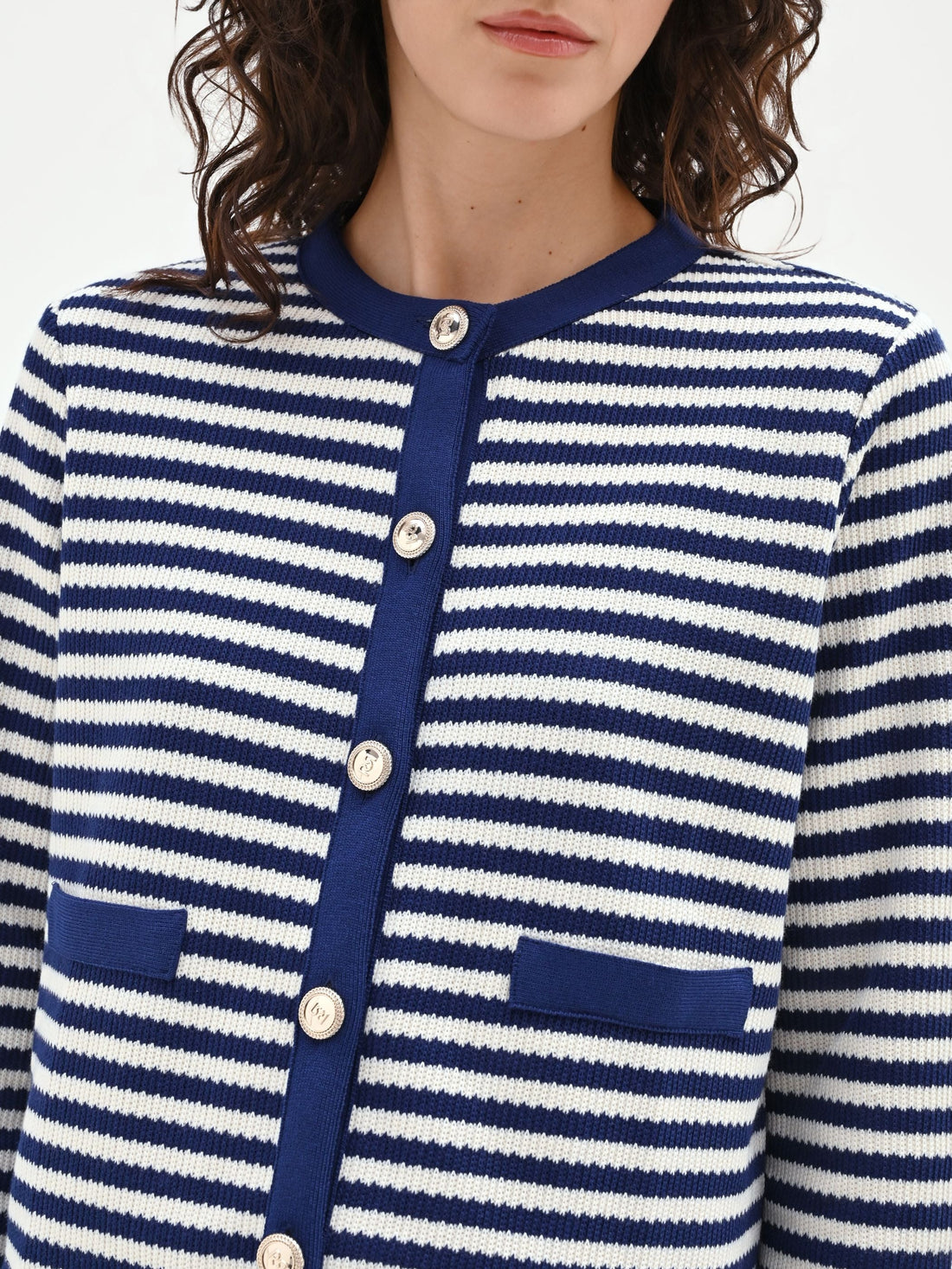 Giacca blu in maglia a righe