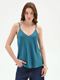 Top rosa in raso con scollo a v