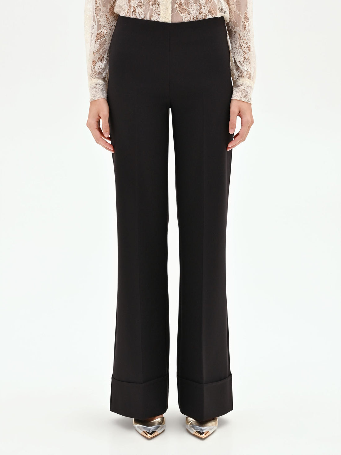 Pantalone nero a vita alta con risvolto