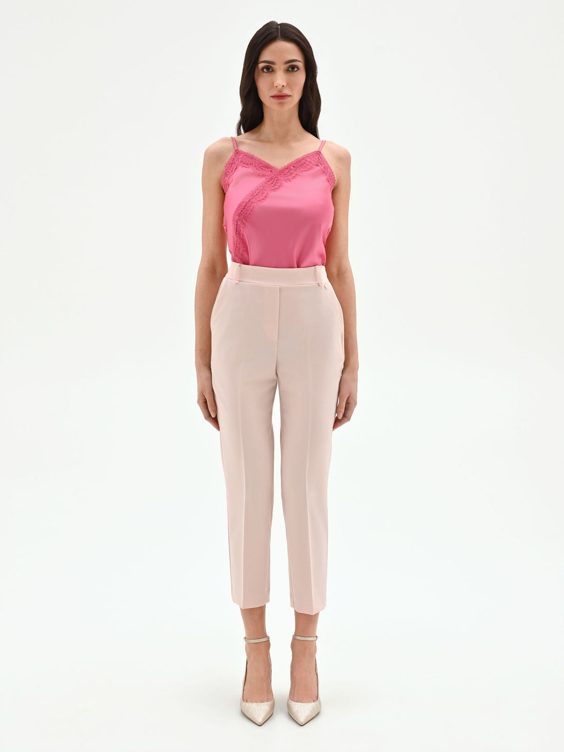 Pantalone cropped rosa con piega centrale