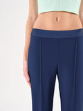 Pantalone blu a sigaretta con cinturino a contrasto