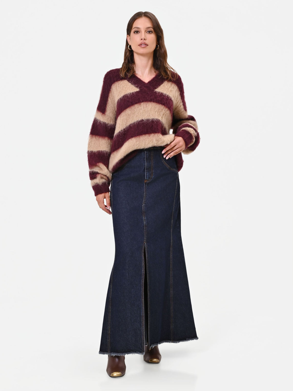 Gonna lunga in denim blu navy con spacco frontale