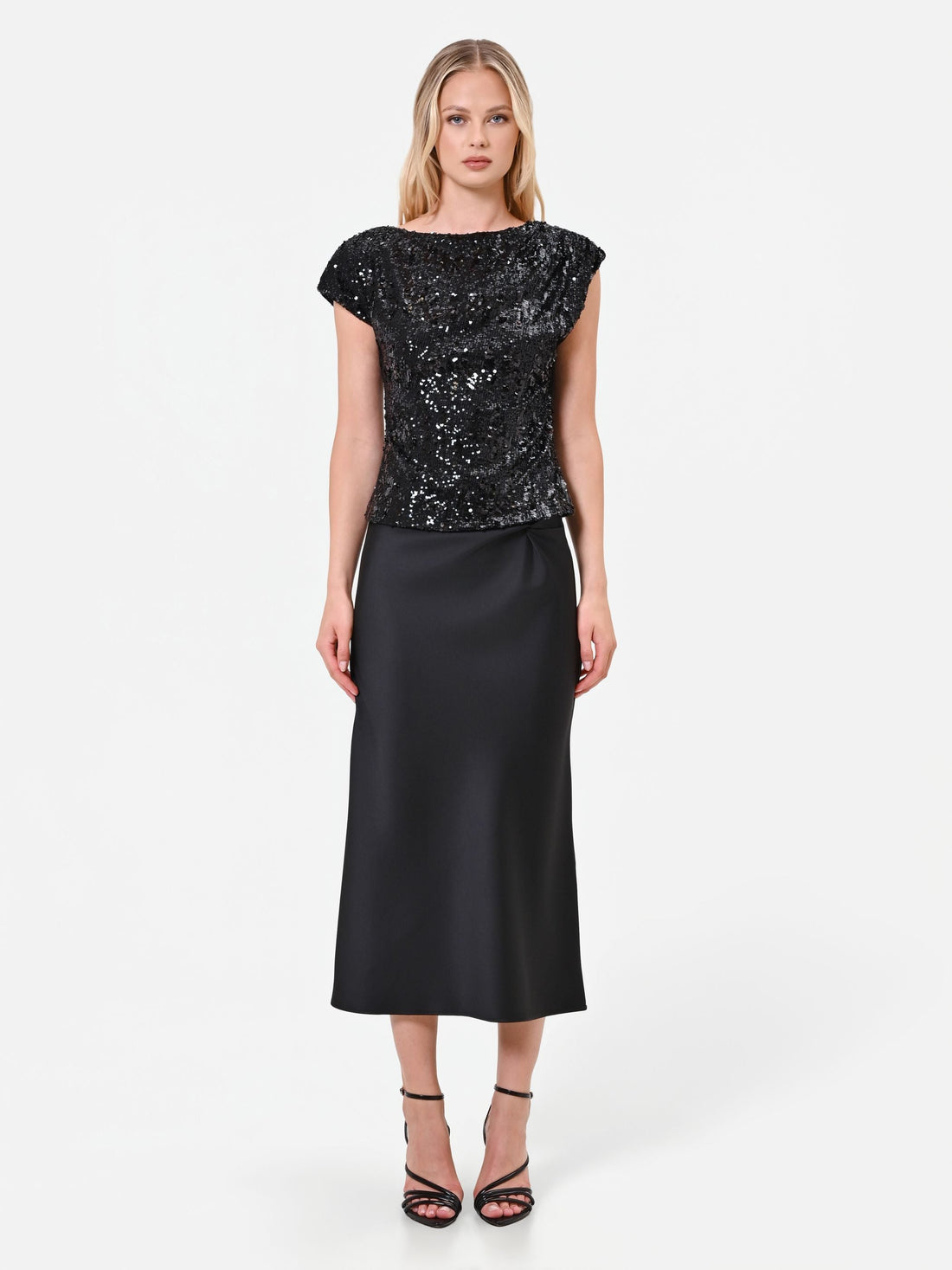 Top nero in paillettes