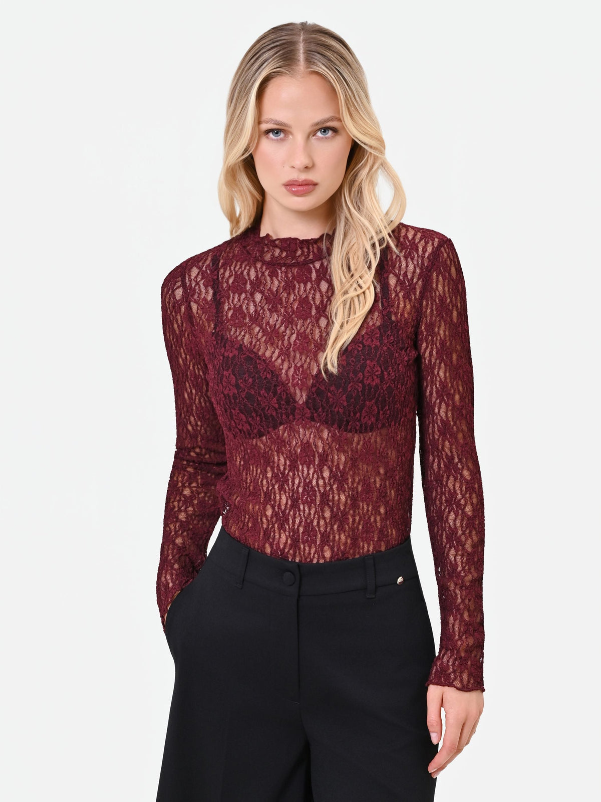 T-shirt in pizzo bordeaux rosso