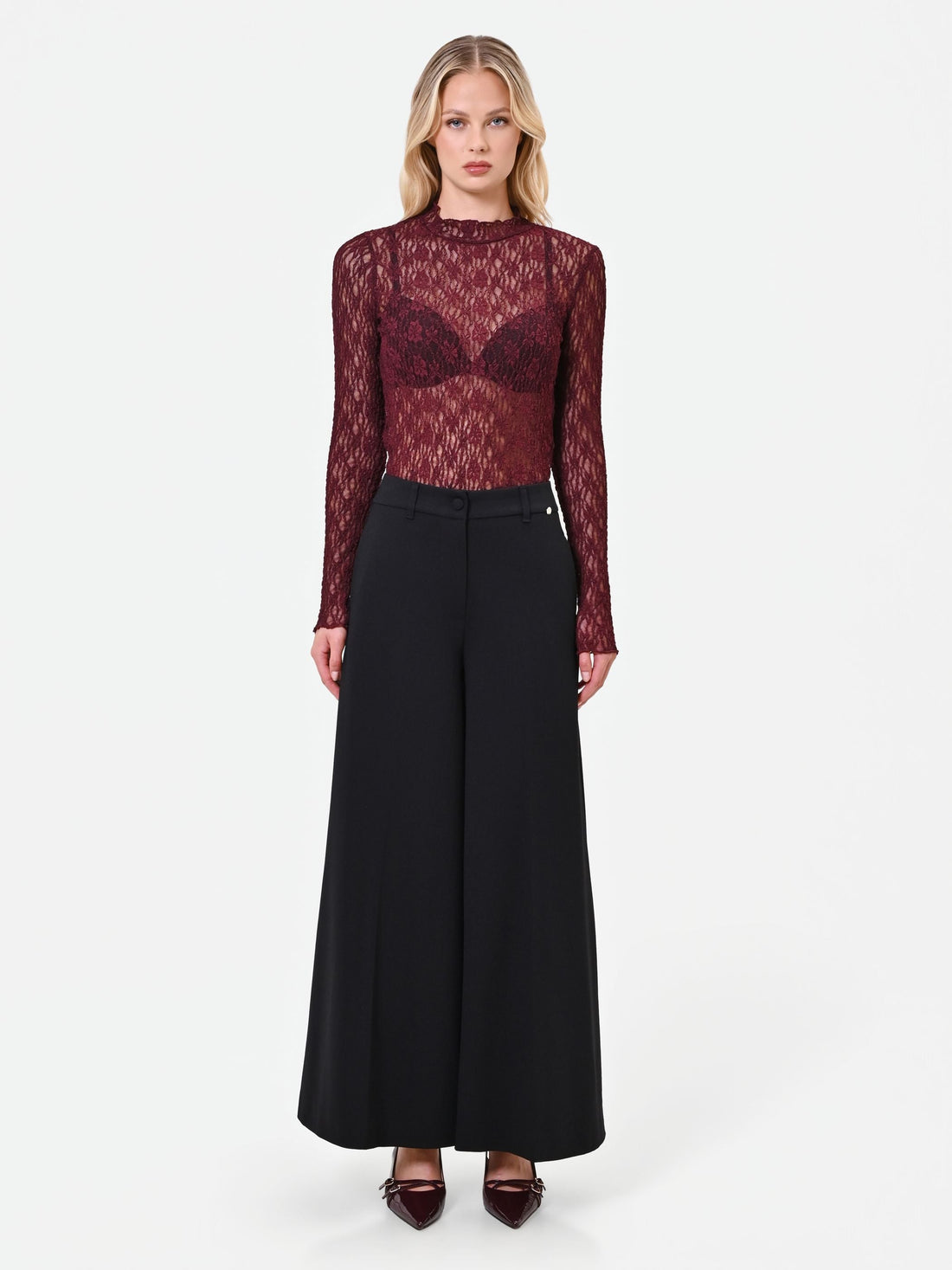 T-shirt in pizzo bordeaux rosso