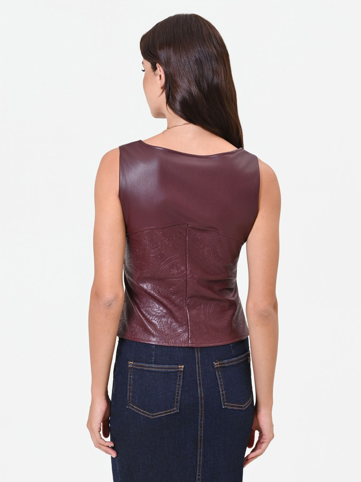 Top bordeaux rosso in similpelle con disegno paisley